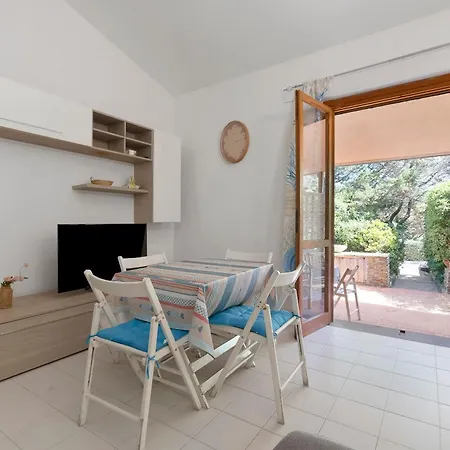 La Pelosa Summer House *
