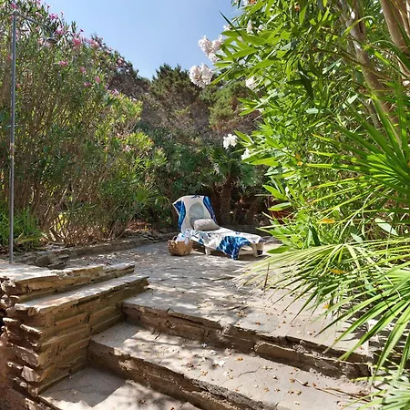 La Pelosa Summer House