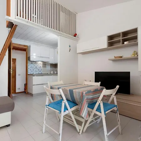 La Pelosa Summer House * 斯廷蒂诺